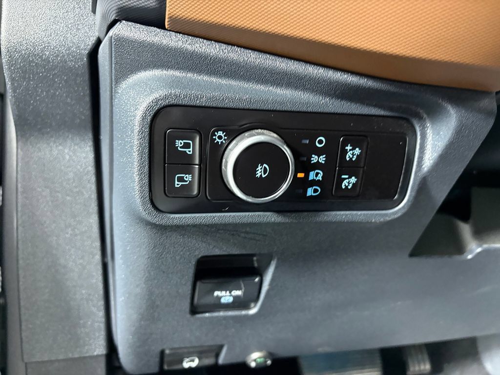 Certified 2024 Ford Bronco Outer Banks AWD/4WD image 13