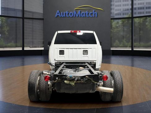 Used 2024 RAM 4500 SLT w/ Quick Order Package 2YG SLT AWD/4WD image 10