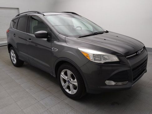 Used 2016 Ford Escape SE w/ Equipment Group 201A FWD image 11