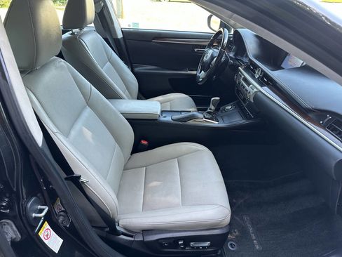 Used 2018 Lexus ES 350 w/ Navigation System Package FWD image 12
