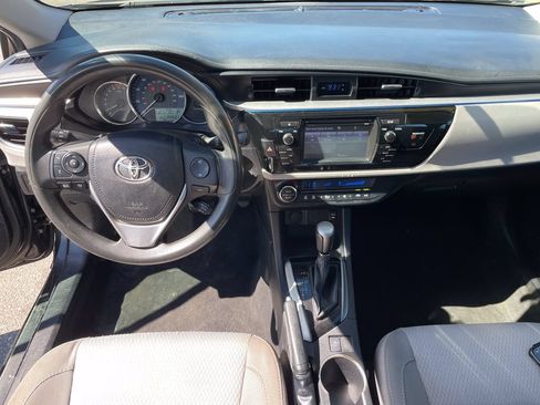 Used 2015 Toyota Corolla LE FWD image 15