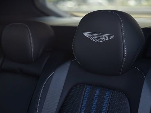 Used 2025 Aston Martin DBX 707 AWD/4WD image 23
