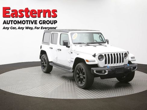 Used 2023 Jeep Wrangler Unlimited Sahara AWD/4WD image 54