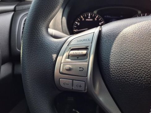 Used 2014 Nissan Altima 2.5 S FWD image 9