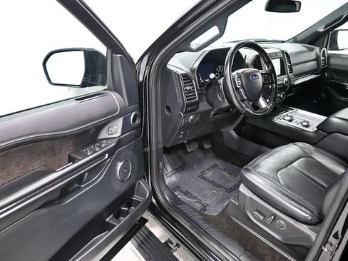 Used 2020 Ford Expedition Limited w/ Equipment Group 301A AWD/4WD image 4