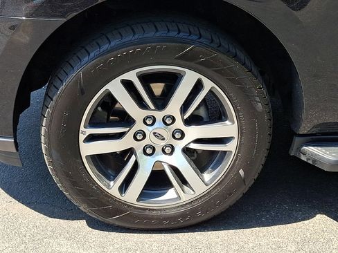 Used 2024 Ford Expedition Max Limited AWD/4WD image 9