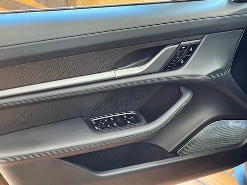 Used 2020 Porsche Taycan Turbo S image 18