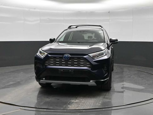 Used 2021 Toyota RAV4 XSE AWD/4WD image 3