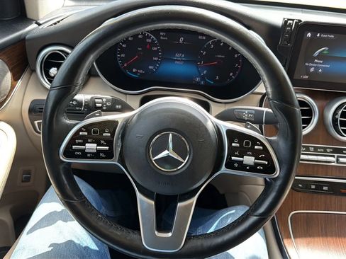 Used 2021 Mercedes-Benz GLC 300 4MATIC image 10