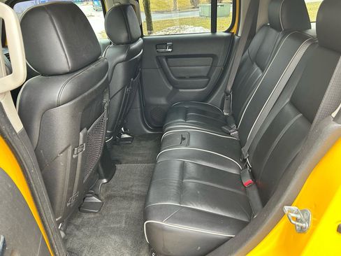 Used 2007 HUMMER H3 Adventure image 12