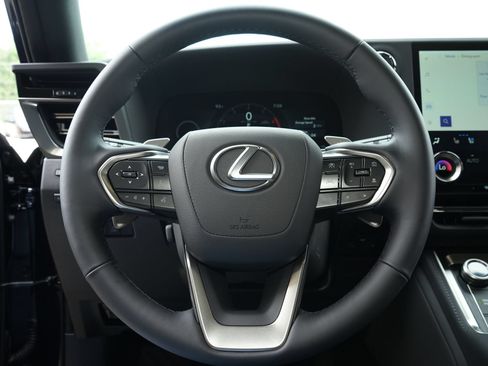 Used 2026 Lexus GX 550 AWD/4WD image 11