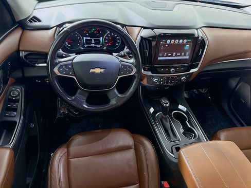 Used 2018 Chevrolet Traverse High Country w/ LPO, Cargo Package AWD/4WD image 17