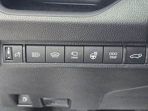 Used 2025 Toyota RAV4 XSE w/ Advanced Technology Package AWD/4WD image 19