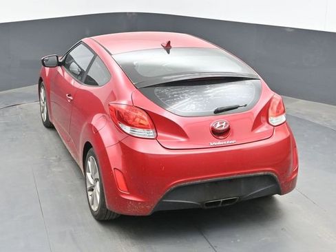 Used 2016 Hyundai Veloster FWD image 21