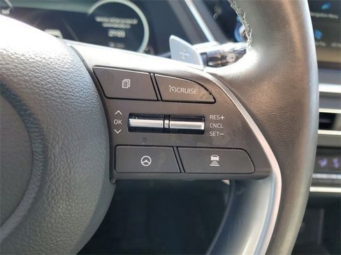 Used 2023 Hyundai Sonata Limited w/ Cargo Package image 18