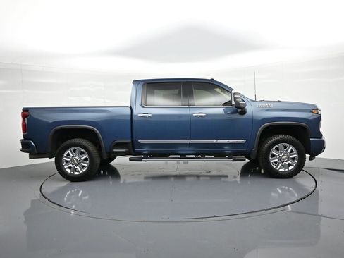 Used 2024 Chevrolet Silverado 3500 High Country w/ Z71 Off-Road Package AWD/4WD image 5