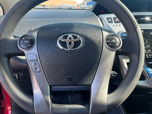 Used 2016 Toyota Prius V Four image 10