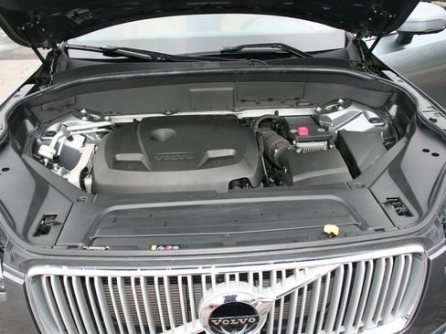 Used 2017 Volvo XC90 T6 Inscription w/ Vision Package image 34