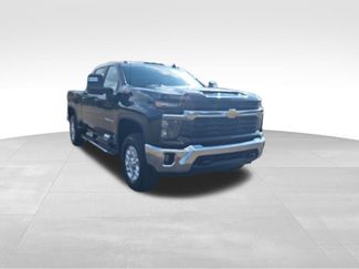 New 2026 Chevrolet Silverado 2500 LT video 3
