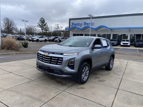 Used 2025 Chevrolet Equinox LT image 4