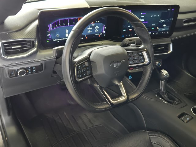 Used 2025 Ford Mustang GT Premium RWD image 30