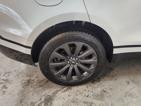 Used 2019 Land Rover Range Rover Velar R-Dynamic SE image 47