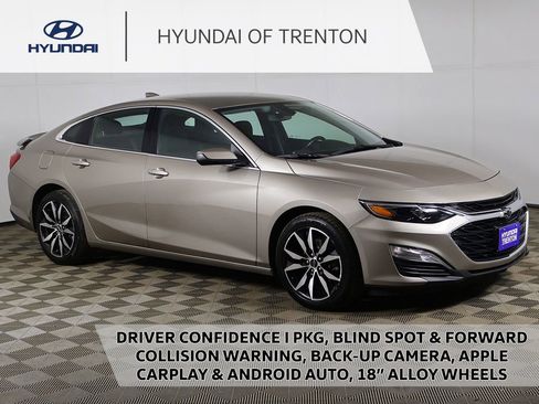 Used 2022 Chevrolet Malibu RS FWD image 1