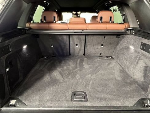 Used 2024 BMW X5 xDrive40i w/ Parking Assistance Package image 19