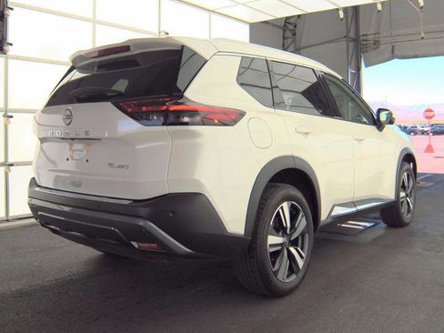Used 2023 Nissan Rogue SL AWD/4WD image 4