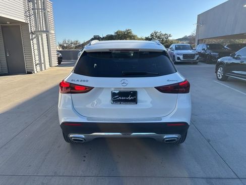 Used 2025 Mercedes-Benz GLA 250 4MATIC image 7