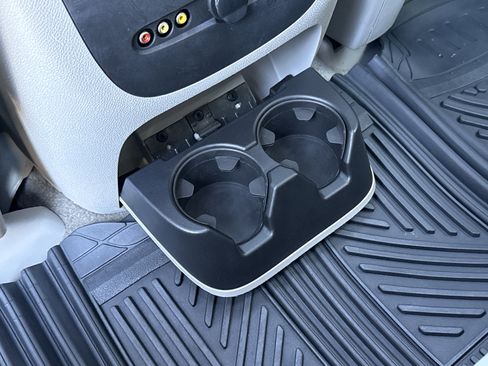 Used 2013 Chevrolet Tahoe LT w/ Luxury Package image 29