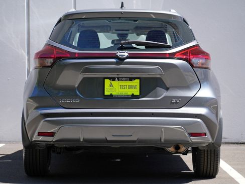 Used 2023 Nissan Kicks SV FWD image 10