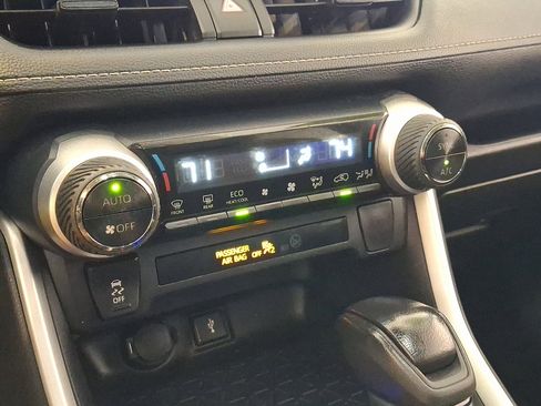 Certified 2022 Toyota RAV4 LE w/ Carpet Mat Package (TMS) image 16