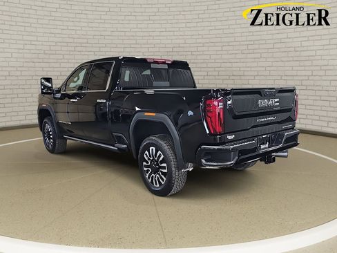 New 2025 GMC Sierra 2500 Denali Ultimate image 7
