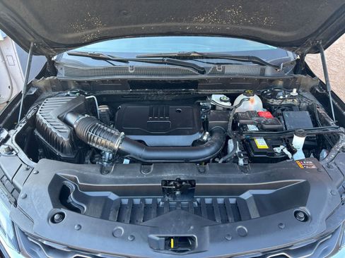 Used 2025 Chevrolet Blazer LT image 32