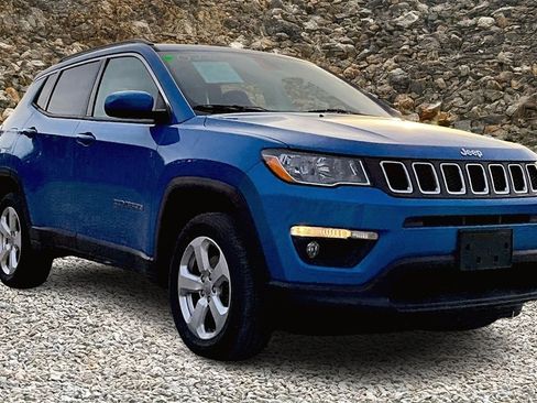 Used 2018 Jeep Compass Latitude w/ Popular Equipment Group image 10
