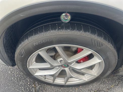 Used 2019 Alfa Romeo Stelvio Sport w/ Quick Order Package 22J Sport image 4