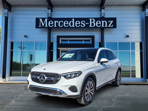 New 2026 Mercedes-Benz GLC 300 4MATIC image 3