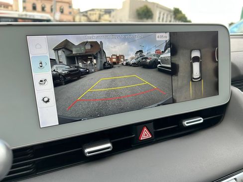 Used 2024 Hyundai Ioniq 5 Limited image 39