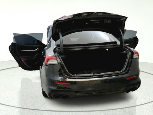Used 2023 Maserati Ghibli Modena RWD image 13
