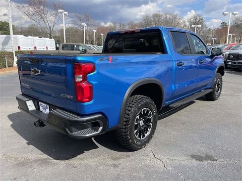 Used 2024 Chevrolet Silverado 1500 ZR2 w/ Technology Package image 6