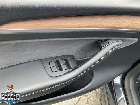 Used 2024 Tesla Model Y 2WD image 20