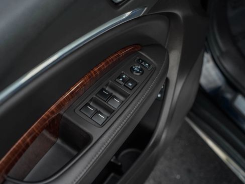 Used 2020 Acura MDX SH-AWD image 10