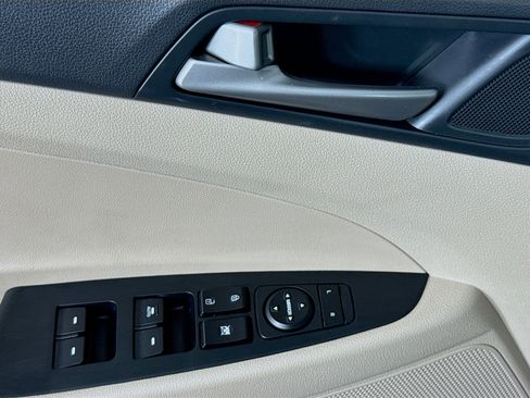 Used 2018 Hyundai Tucson SEL Plus image 23