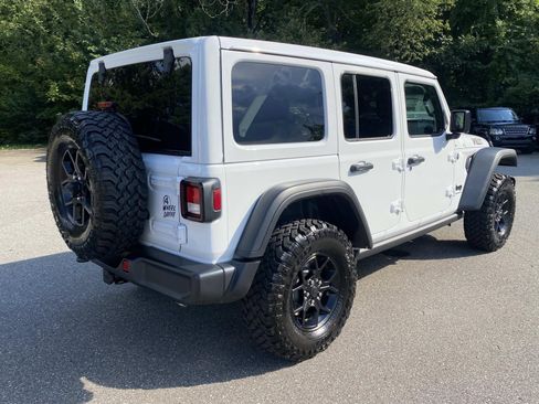 New 2025 Jeep Wrangler Willys image 7