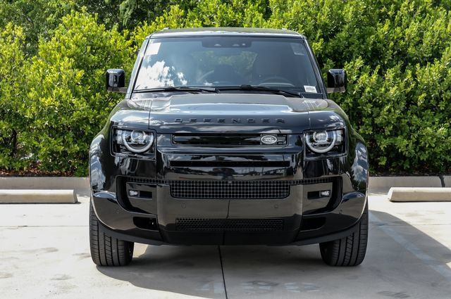 New 2026 Land Rover Defender 110 X-Dynamic SE AWD/4WD image 6
