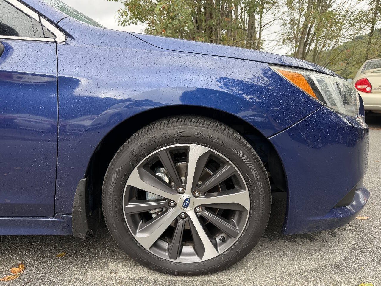 Used 2015 Subaru Legacy 2.5i Limited AWD/4WD image 11