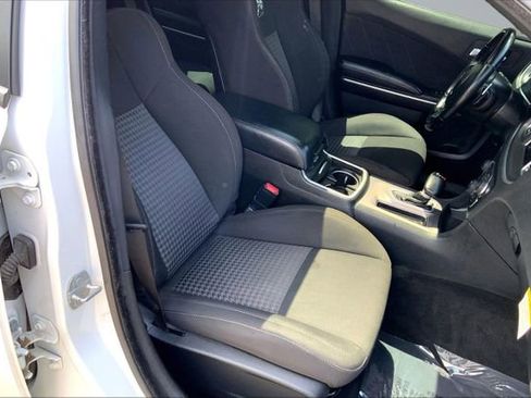Used 2022 Dodge Charger Scat Pack RWD image 30