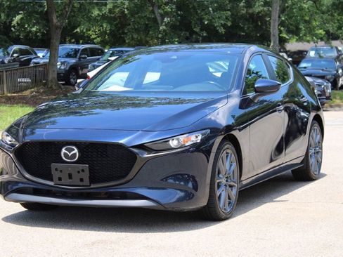 Used 2023 MAZDA MAZDA3 s FWD image 3