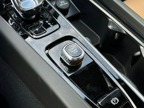 New 2026 Volvo V60 B5 Cross Country Ultra w/ Protection Package Premier image 19